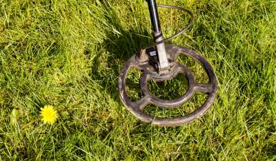 How to Ground Balance Your Metal Detector? (Step-By-Step)