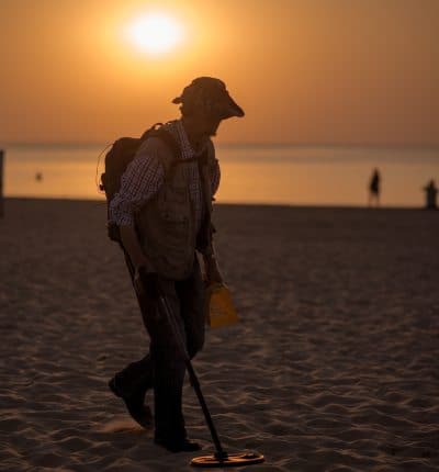 What Should You Wear While Metal Detecting? (10 Items) – Detecting School